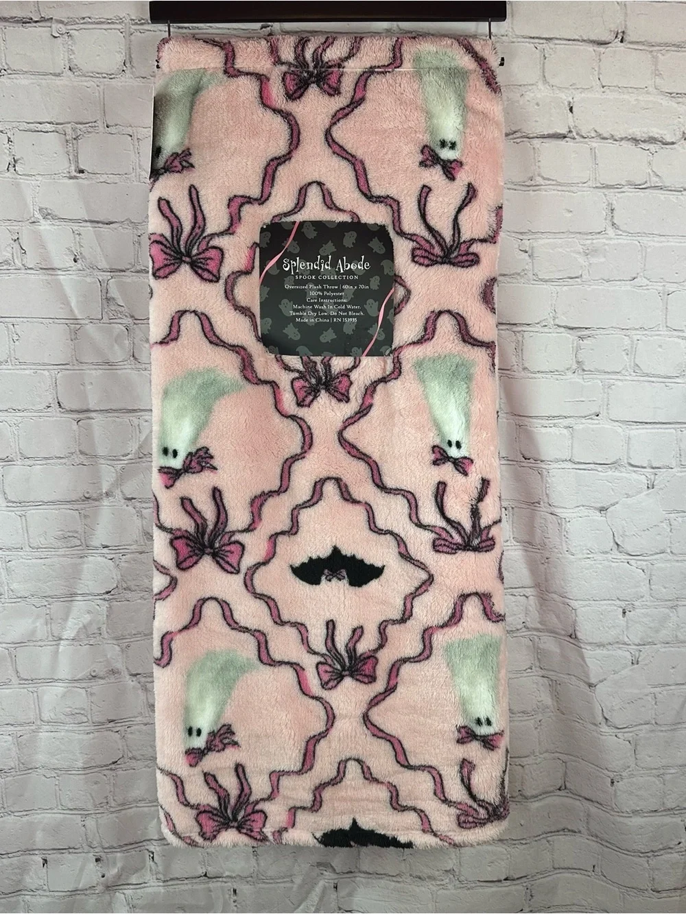 NWT Splendid abode Pink Ghost Bat Plush Throw Blanket Halloween whimsigoth
